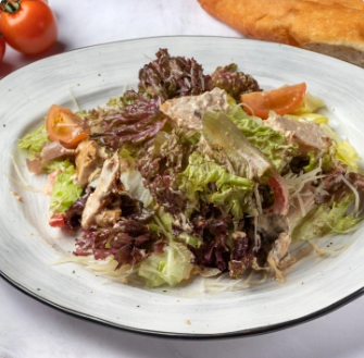 Теплый салат с курицей