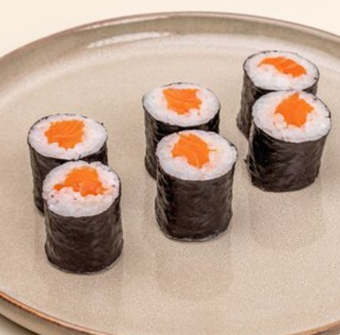 Мини-ролл с лососем
