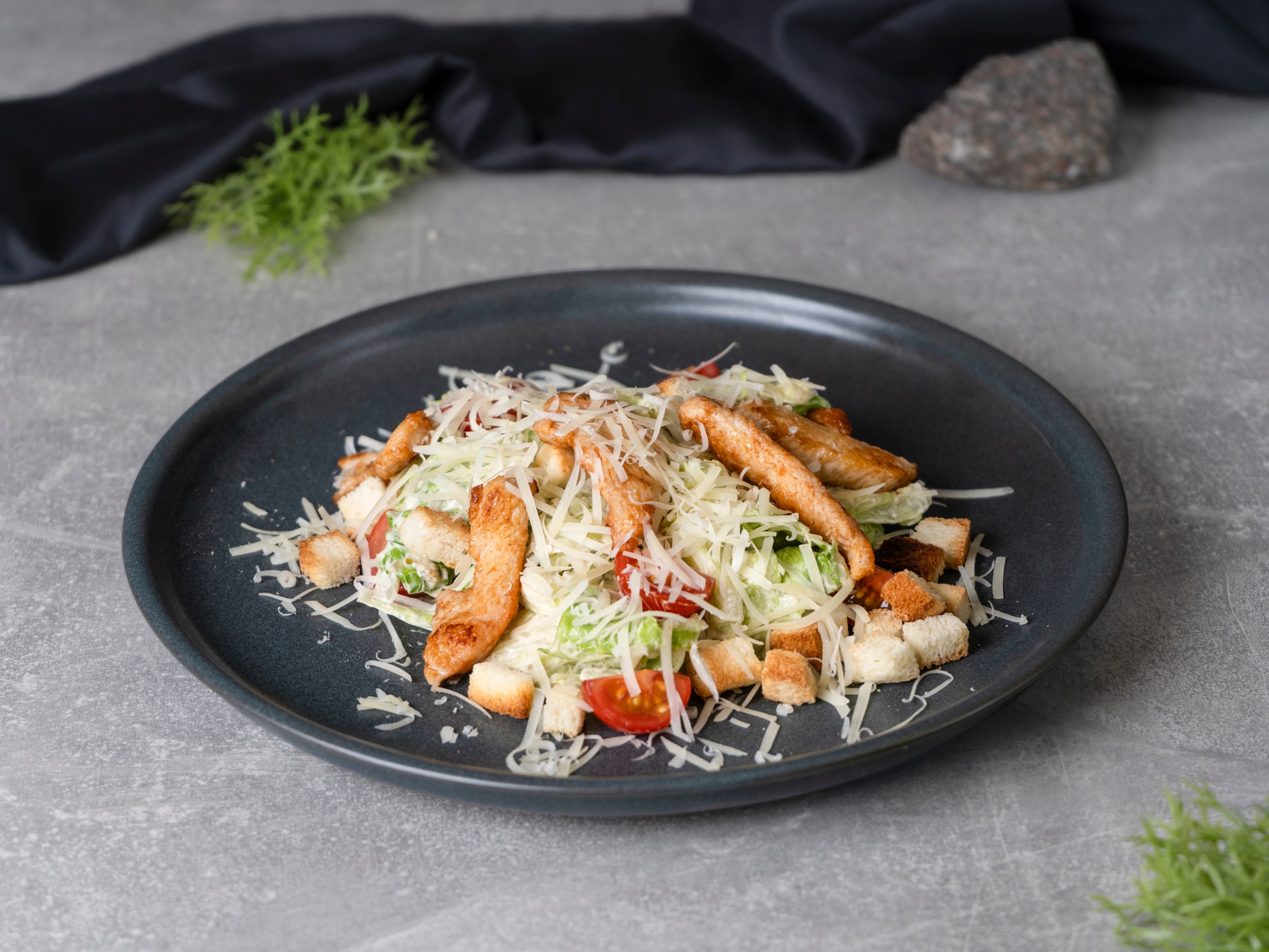 Цезарь с курицей