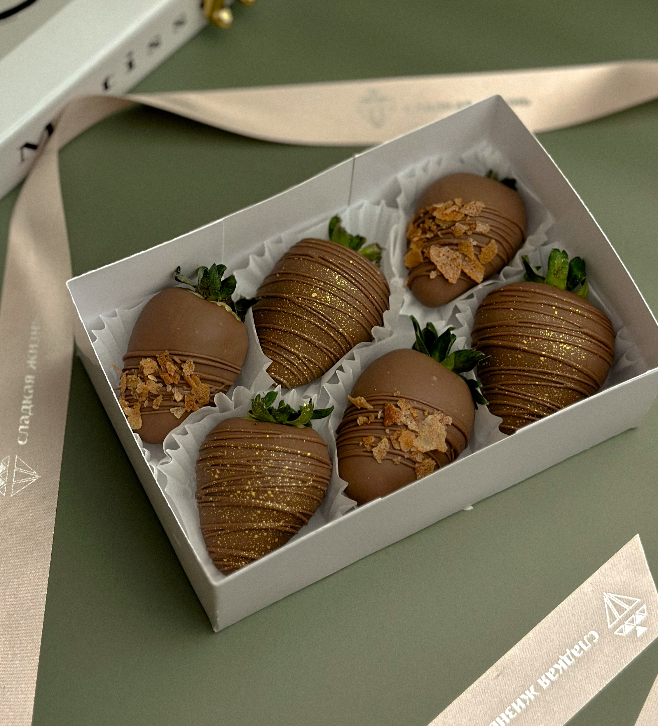 Клубника в шоколаде, 6 шт.