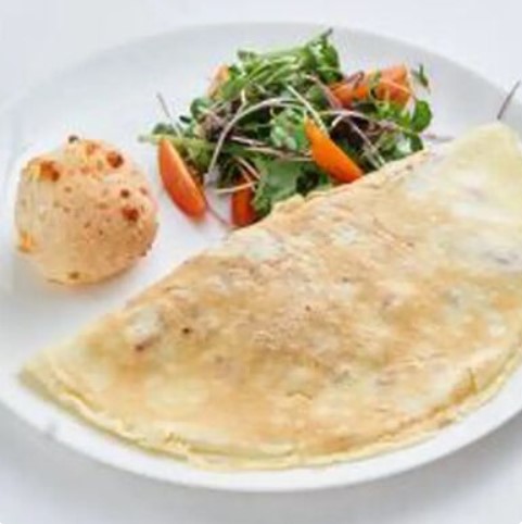 Омлет с сосисками и сыром