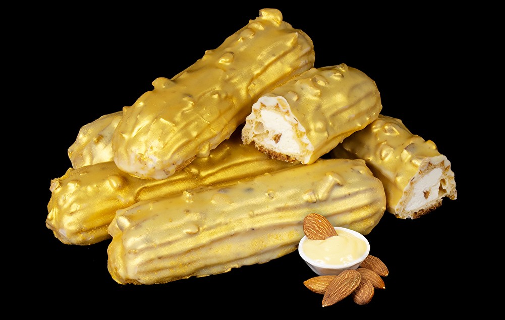 Эклеры с миндалём и амаретто
