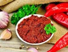Аджика острая