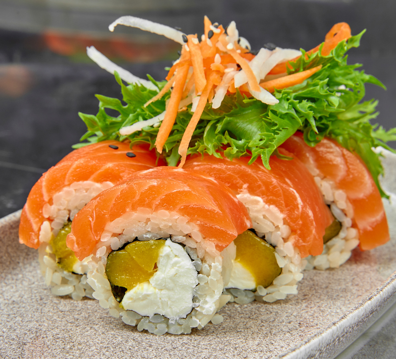 Филадельфия, где много рыбы с манго Сыр творожный