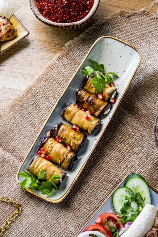 Д Рулетики из баклажан с орехами