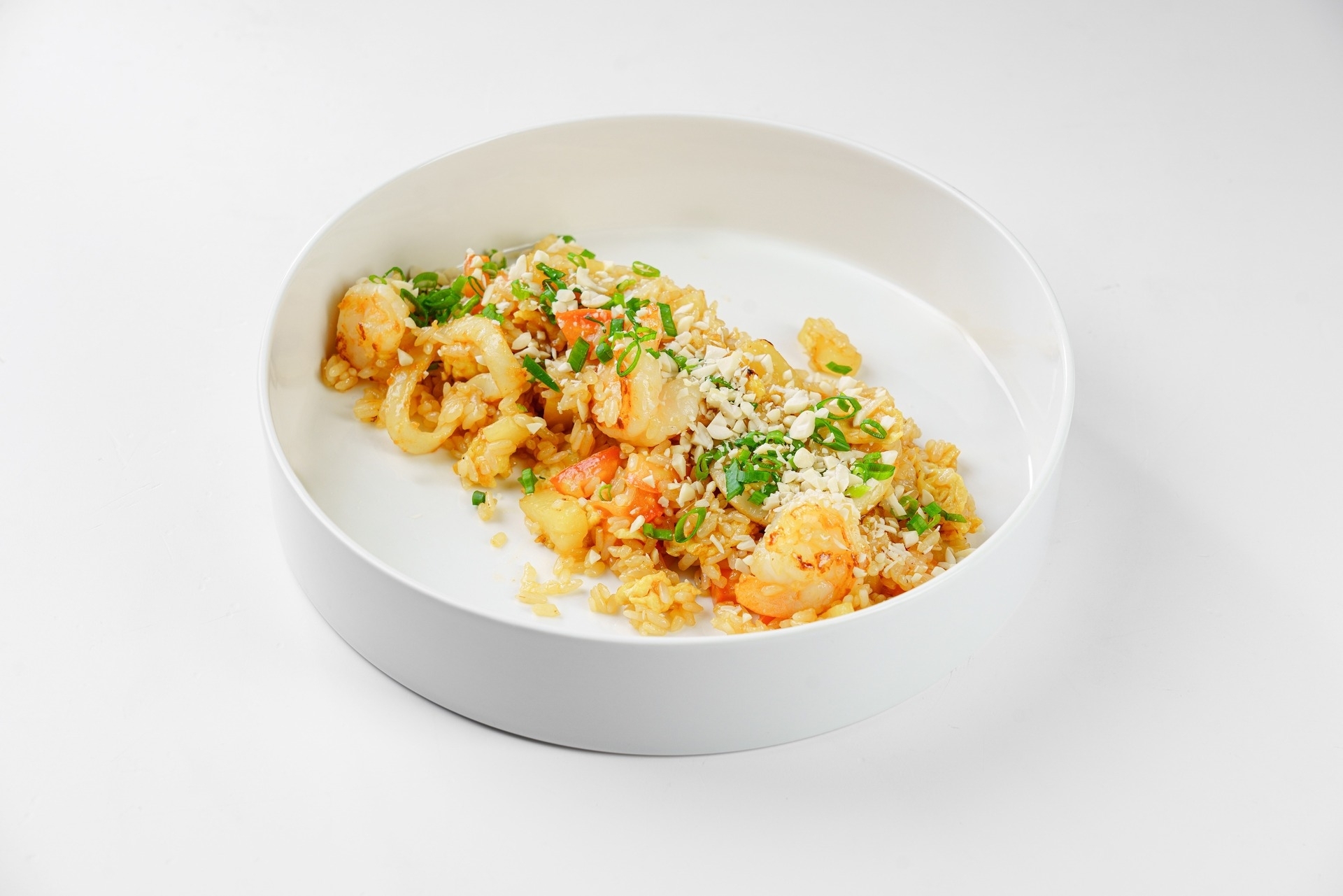 Тайский рис с креветками и кальмарами