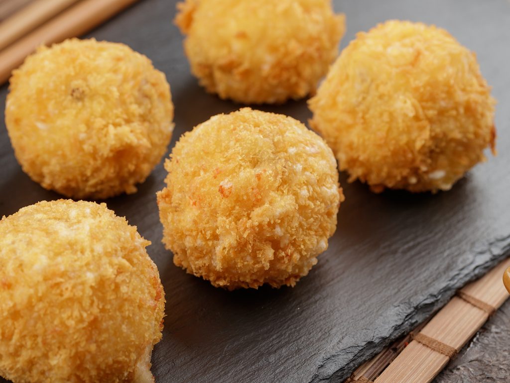 Креветочные шарики в кокосовой панировке