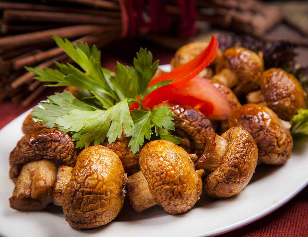 Шампиньоны на мангале