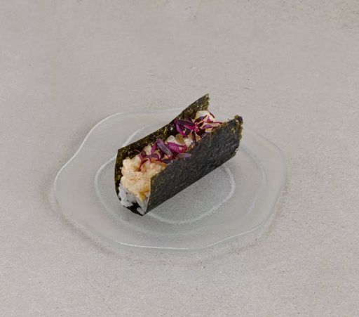 Хенд ролл курильский гребешок