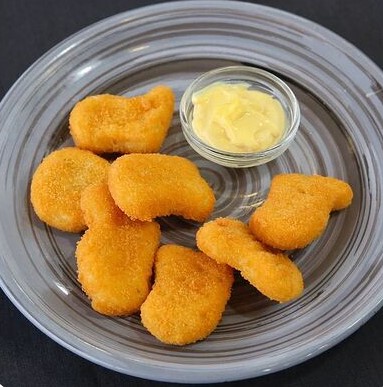 Наггетсы куриные с сырным соусом
