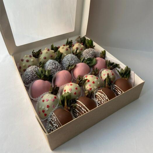 Клубника в шоколаде "Приятно" (№ 8)