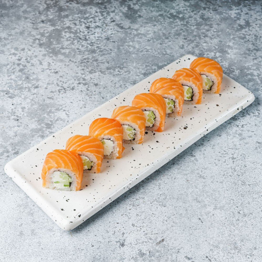 Ролл "Филадельфия" с огурцом 265гр.