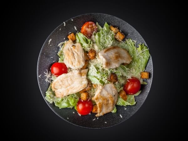 Салат Цезарь с курицей 260 гр.