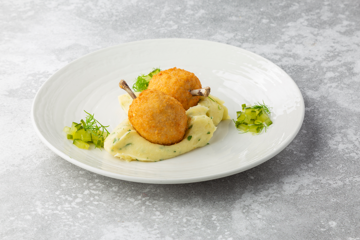 Котлеты по-киевски с картофельным пюре