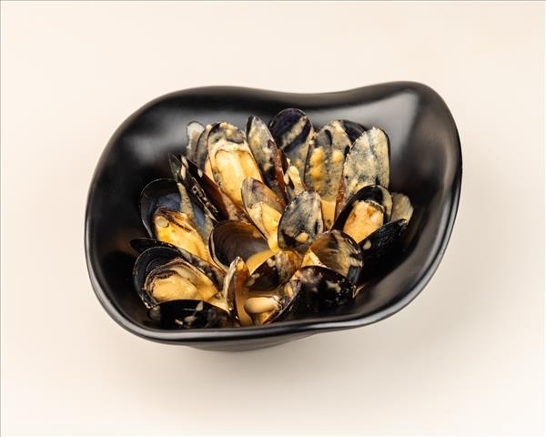 Мидии Том Ям