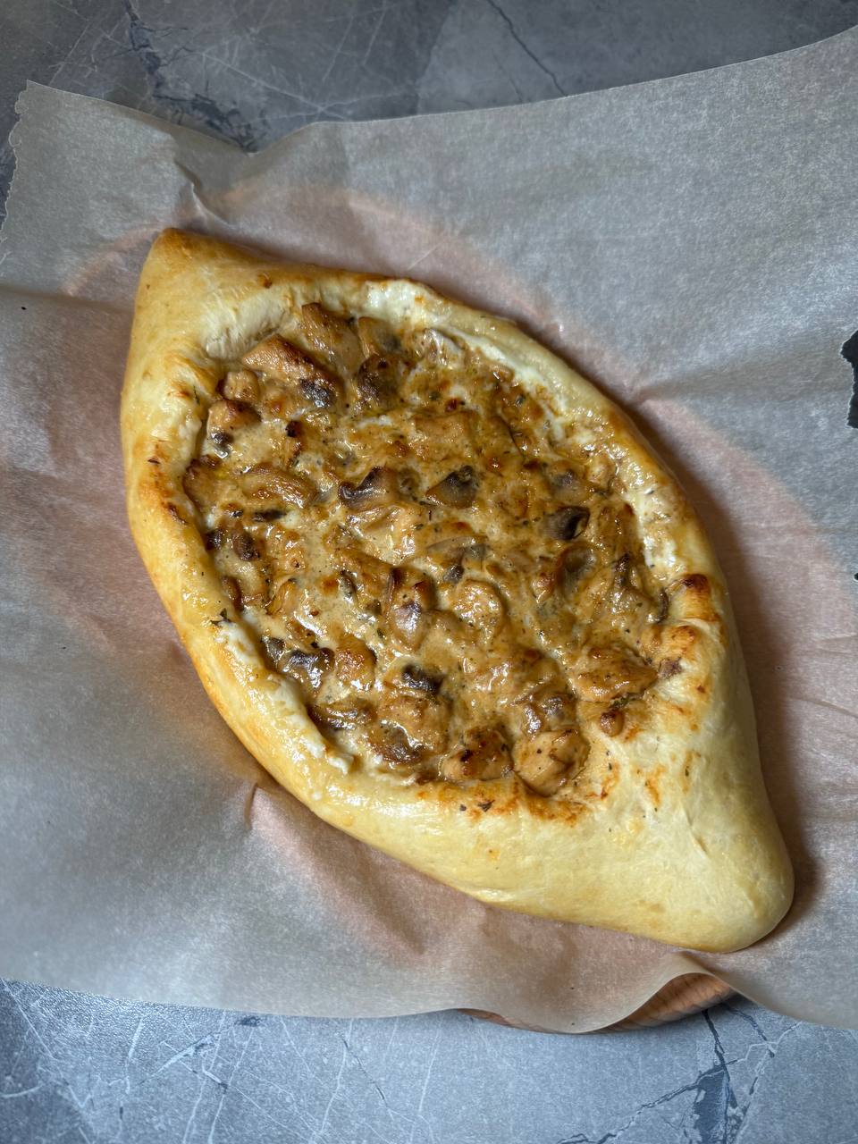 Хачапури по-аджарски "Жульен"