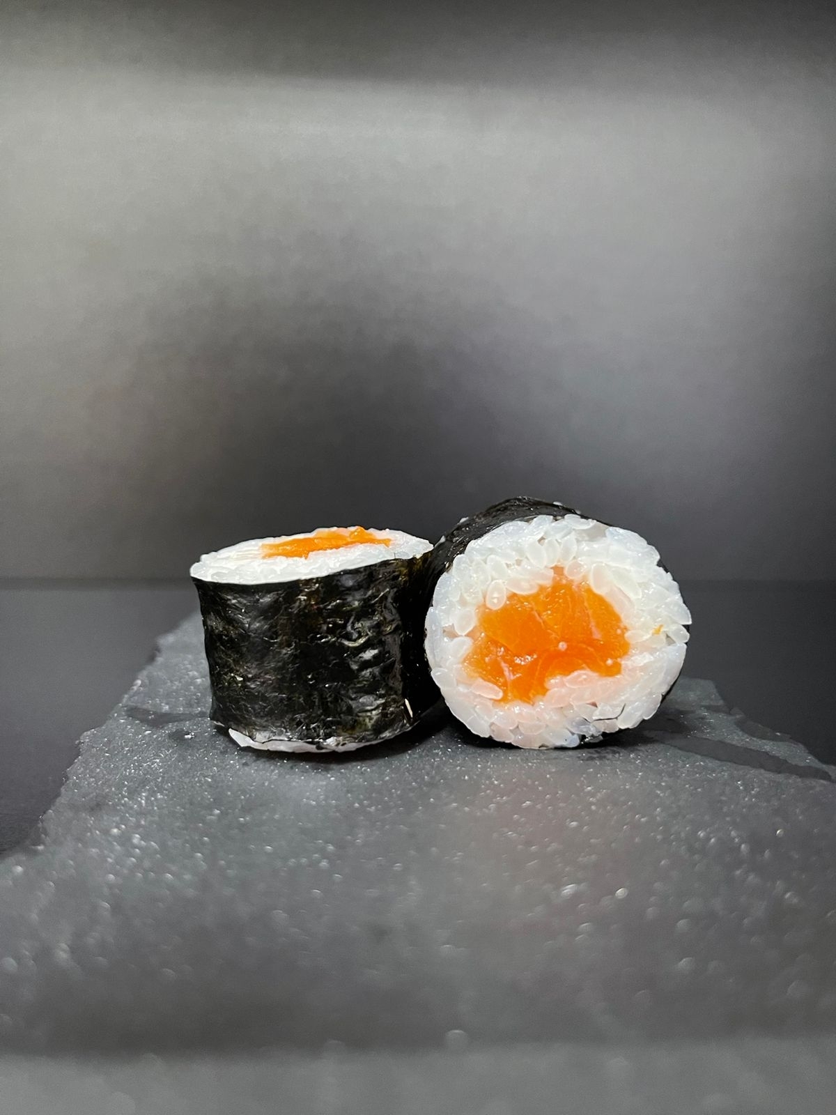 Маки лосось