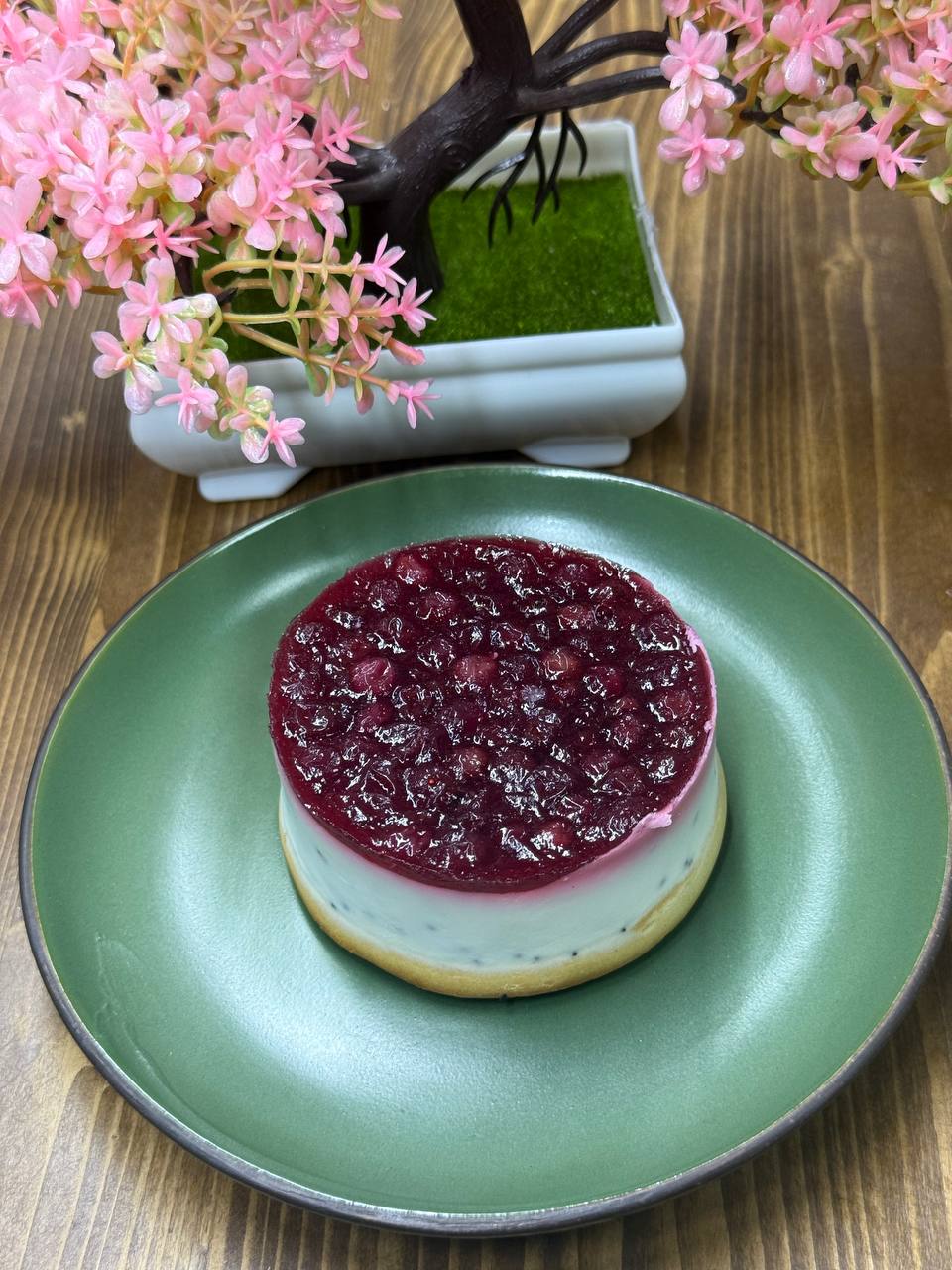 Чизкейк Маковый с Брусникой.