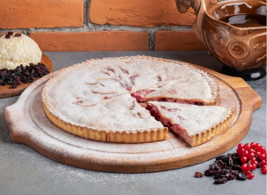 Пирог с творогом и изюмом 1 кг