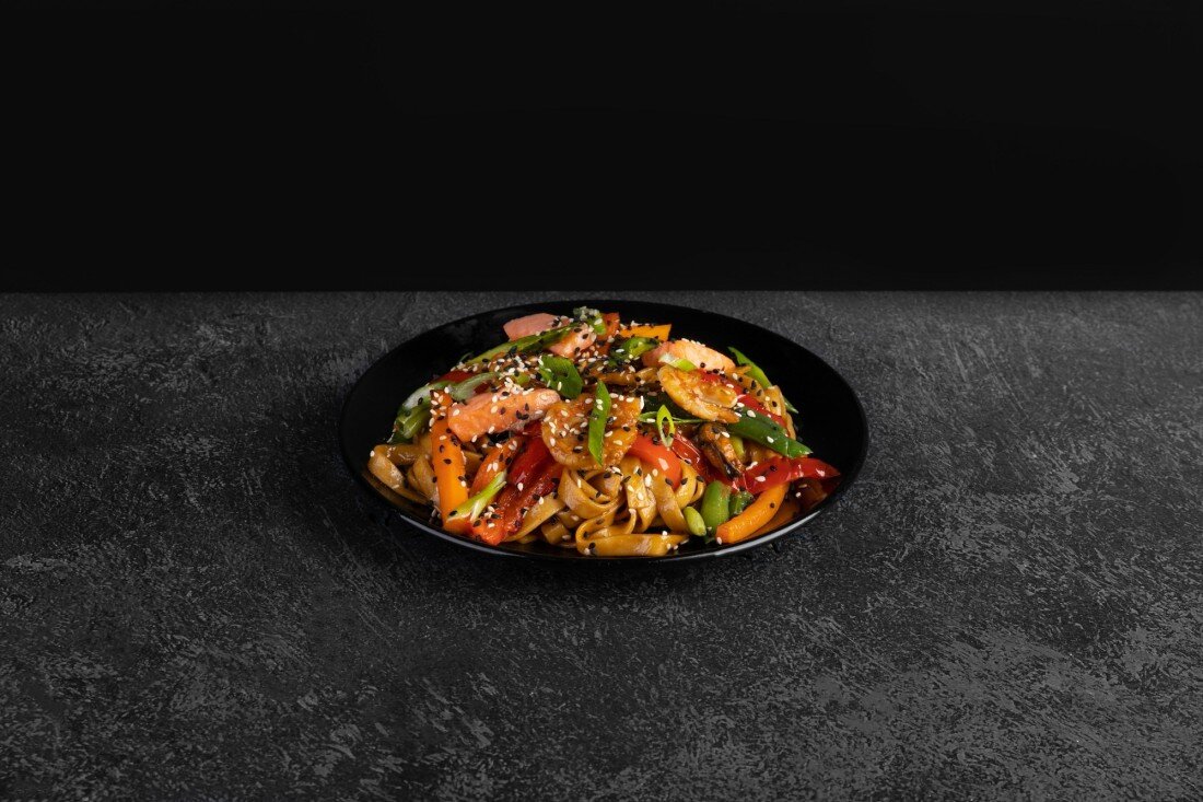 Wok с морепродуктами