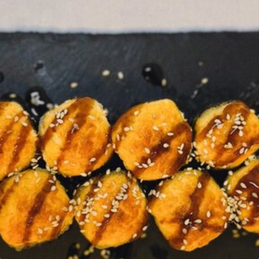 Запеченный ролл с крабом