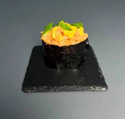 Гункан Спайс