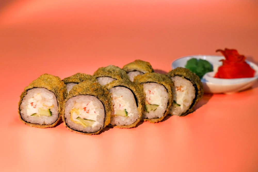 Горячий ролл эби сяке хот