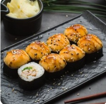 Ролл запеченный с кальмаром и окунем