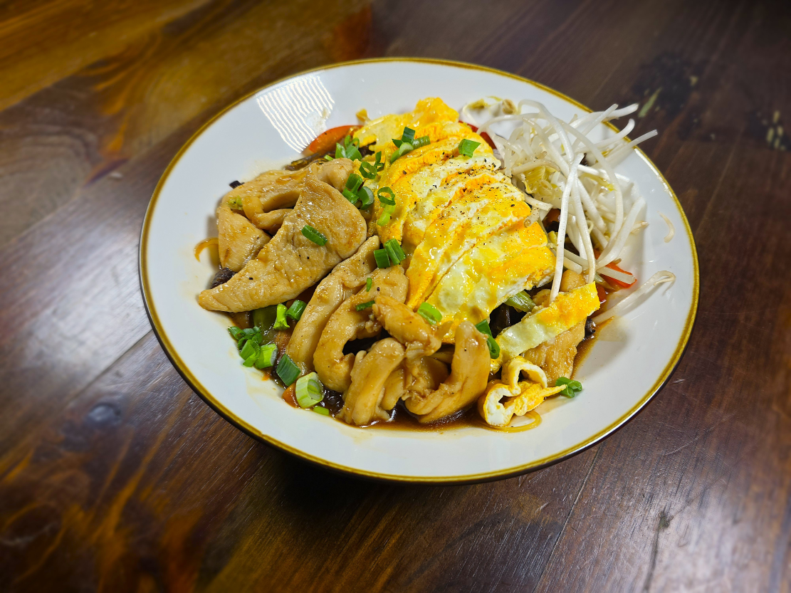 Фунчоза с курицей и грибами