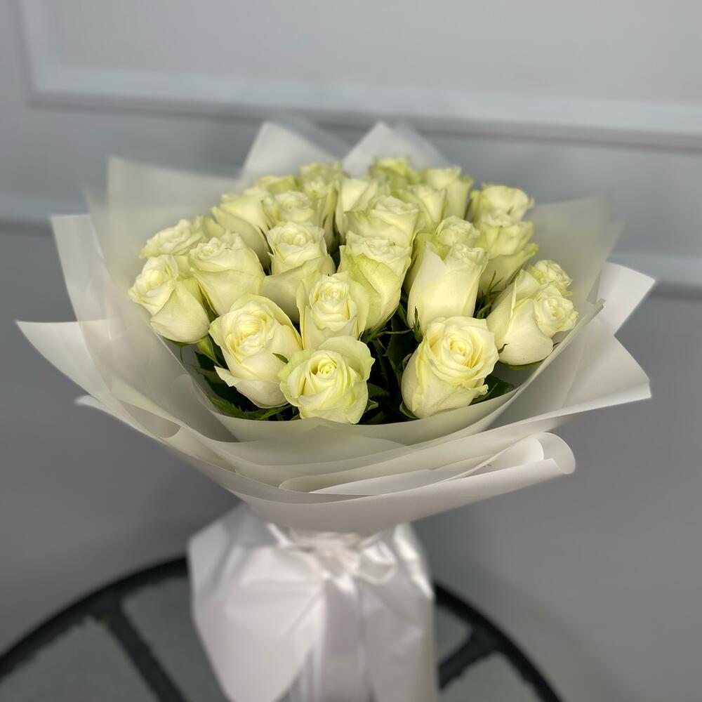 Роза белая 25 шт