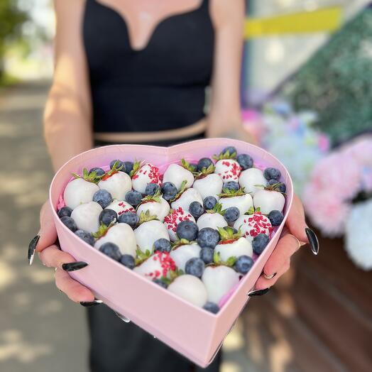 Клубника в шоколаде сердце