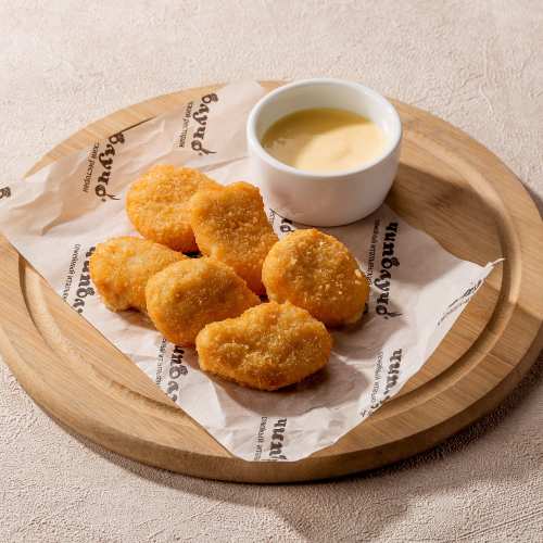 Наггетсы куриные с сырным соусом