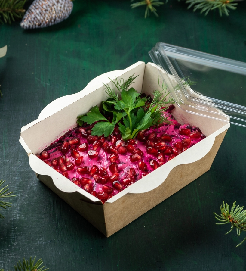 Салат "Гранатовый браслет"