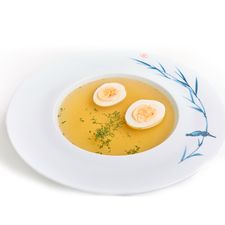 Бульон куриный с яйцом