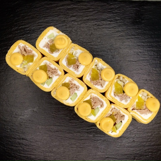 Ролл Тортилья с тунцом