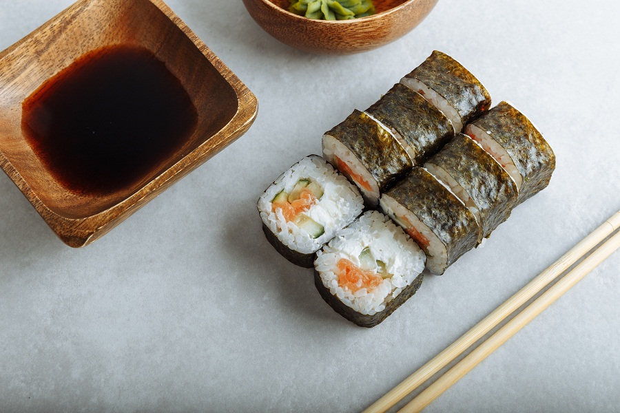 Ролл Мега Лосось