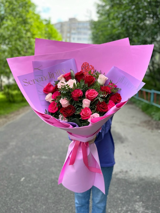 Большой букет роз