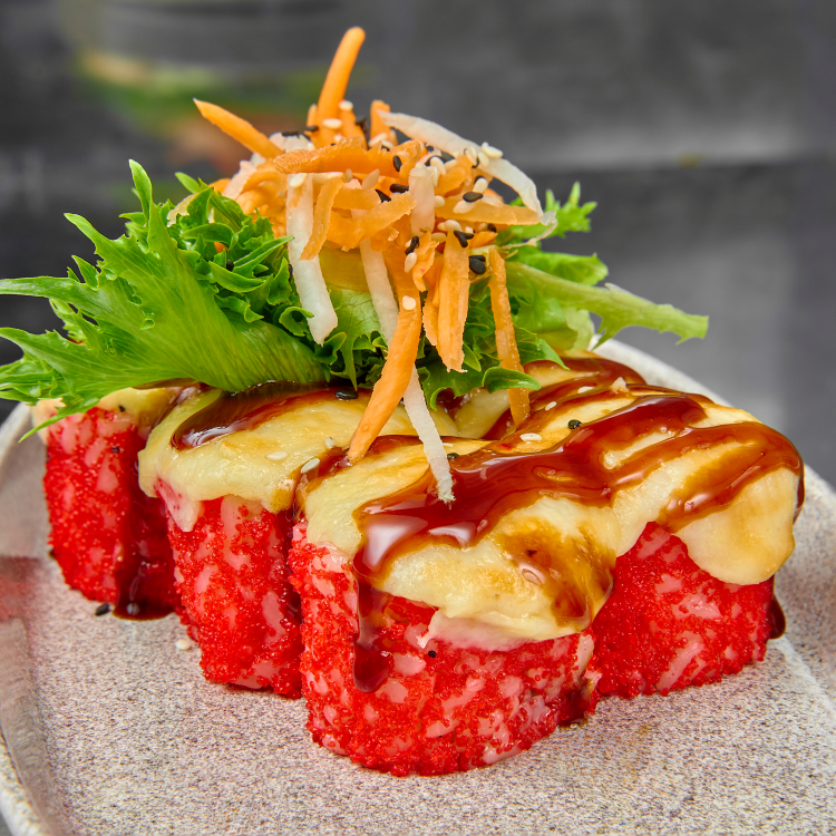 Запеченный с сырной шапкой и креветкой