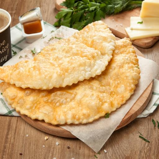 Чебурек сыр и зелень