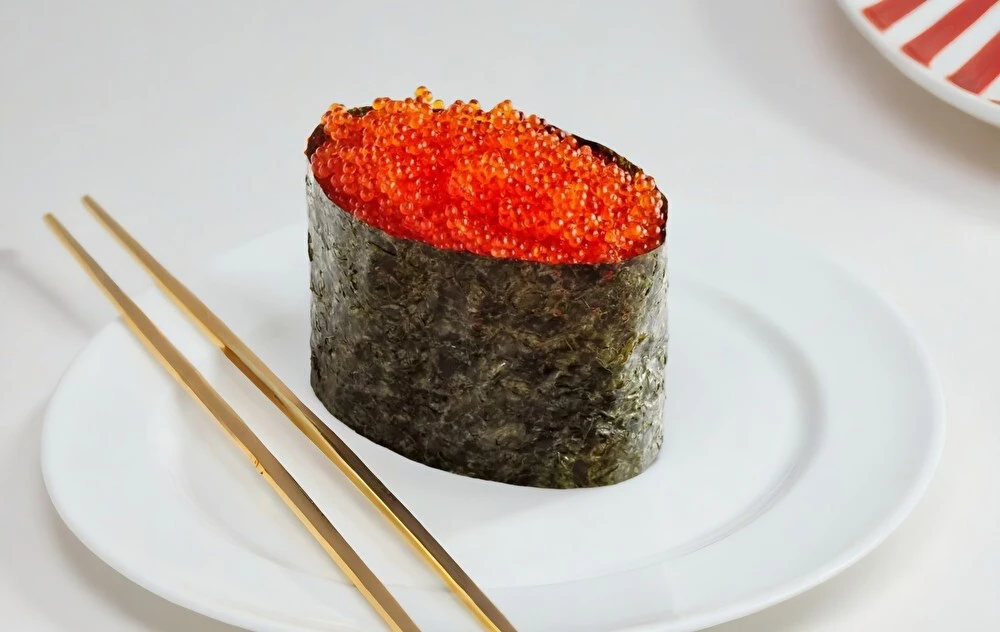 Суши Тобико красная
