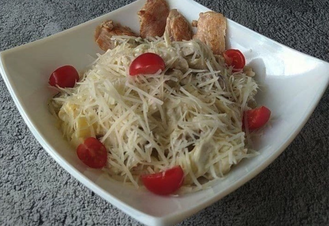 Паста ветчина халяль с шампиньонами