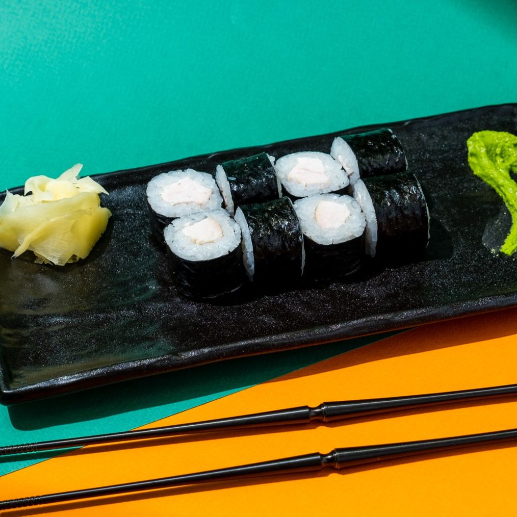 Маки с кальмаром х/к