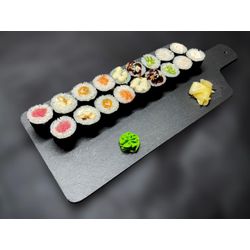 мини-ролл с огурцом