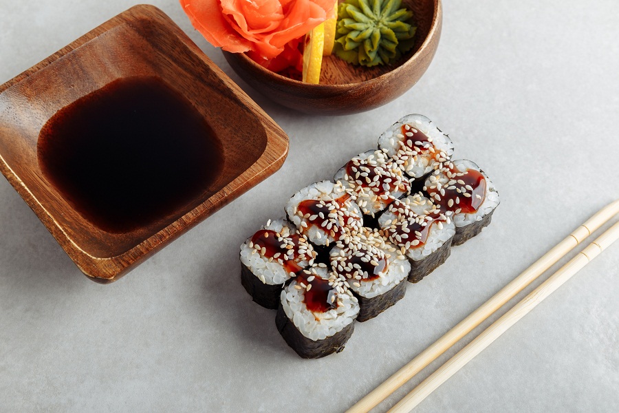 Маки с Угрем