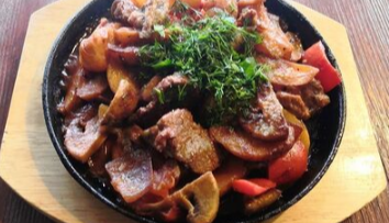 Горячая сковородка с говядиной 400 г