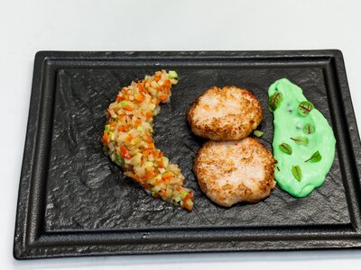 Котлеты царские из мяса краба, креветок, семги