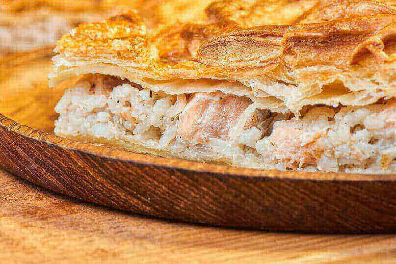 Пирог в слоёном тесте Картофель+мясо