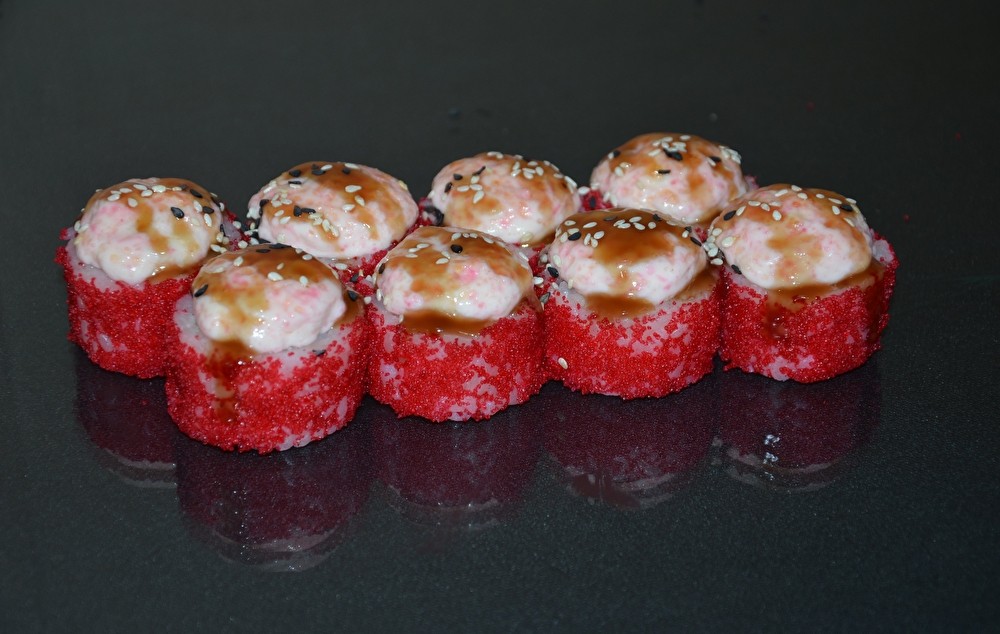 Запечённая калифорния с креветкой