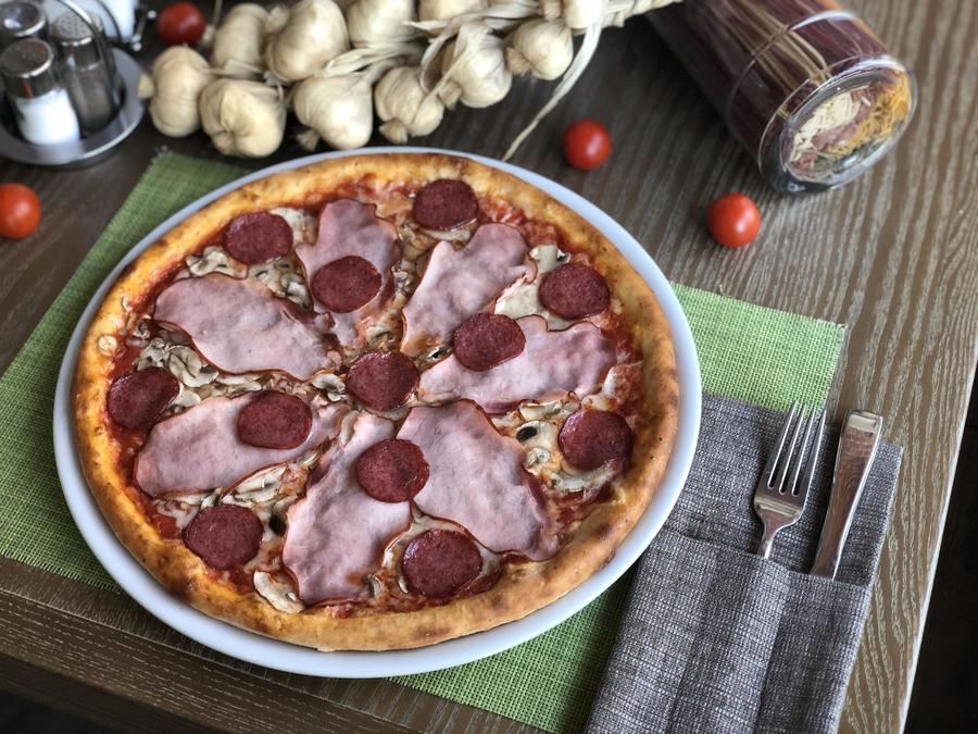 Пицца Фирменная