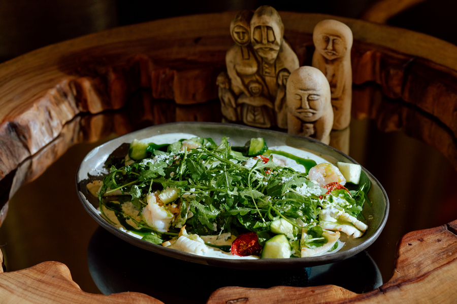 Салат с креветкой печеными овощами йогуртовая заправка